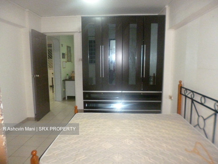 Yishun Street 81 thumbnail photo